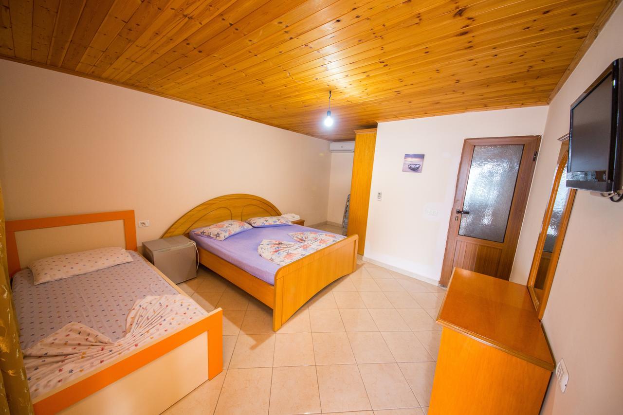 Isi Rooms Vlore Luaran gambar