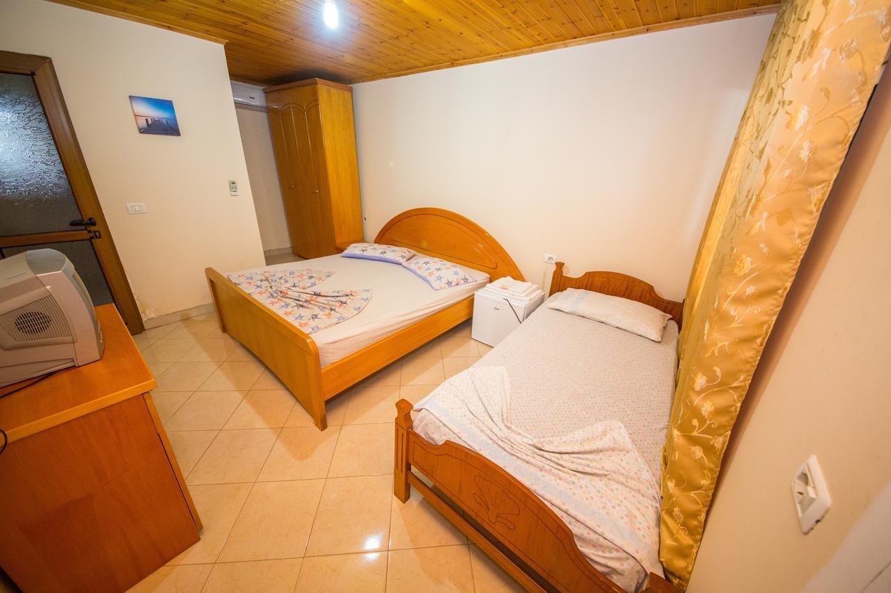 Isi Rooms Vlore Luaran gambar