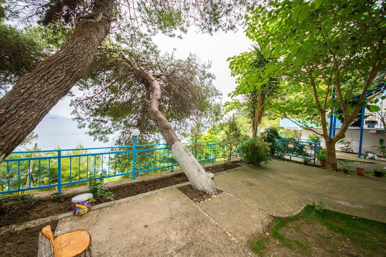 Isi Rooms Vlore Luaran gambar