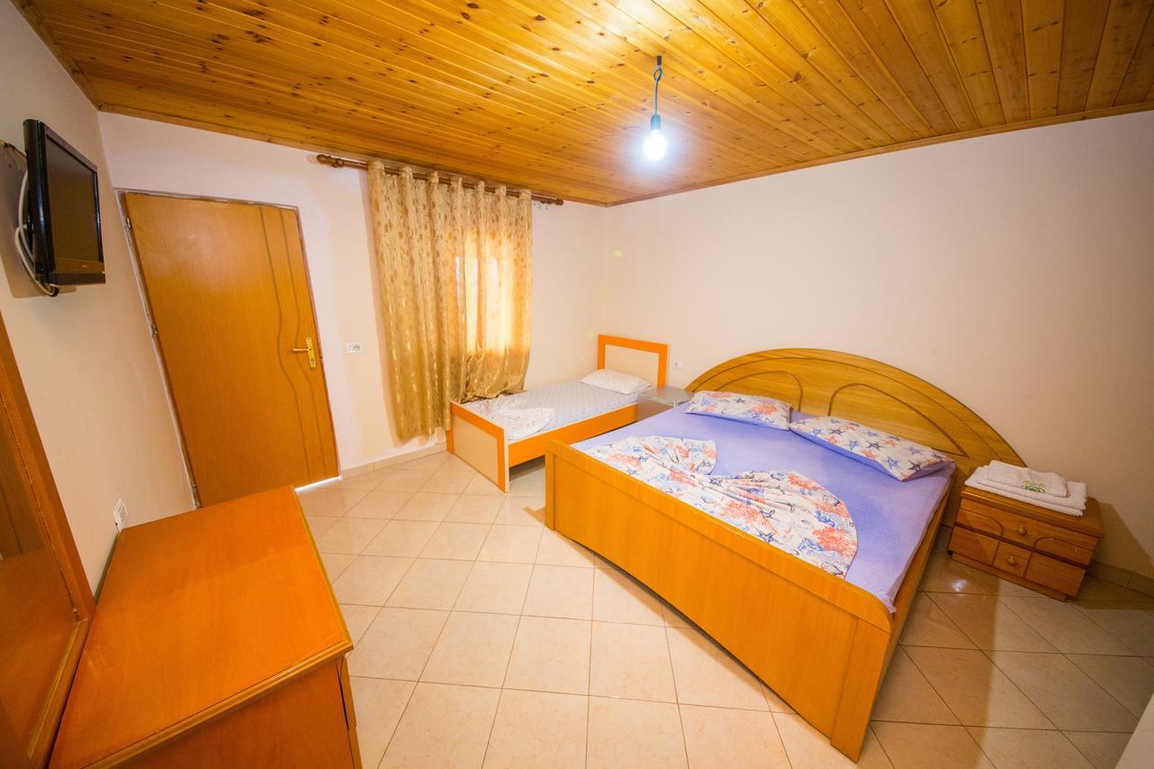 Isi Rooms Vlore Luaran gambar